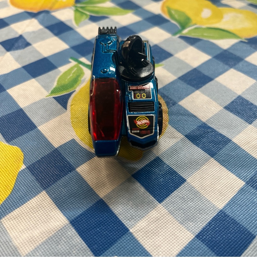 VINTAGE HOT WHEELS Radar Ranger 1988 Alien Detector Blue & Red Truck Car MATTEL